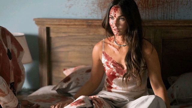 Найгарячіші образи Меган Фокс за всю кар'єру: добірка фото іменинниці (18+) - фото 459680