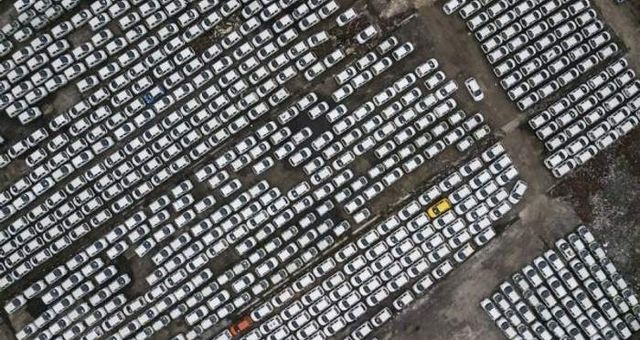 У мережі показали величезне звалище 'живих' китайських авто - фото 460029