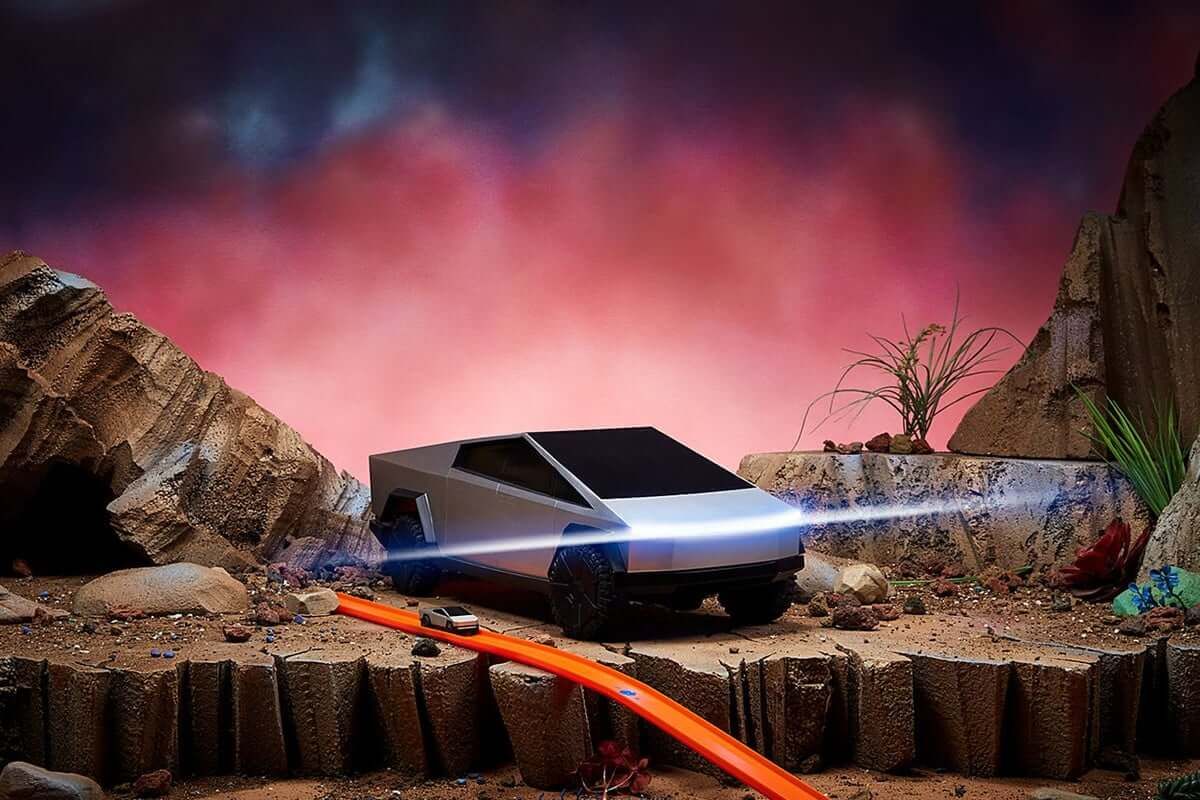 Hot Wheels випустила іграшковий Tesla Cybertruck