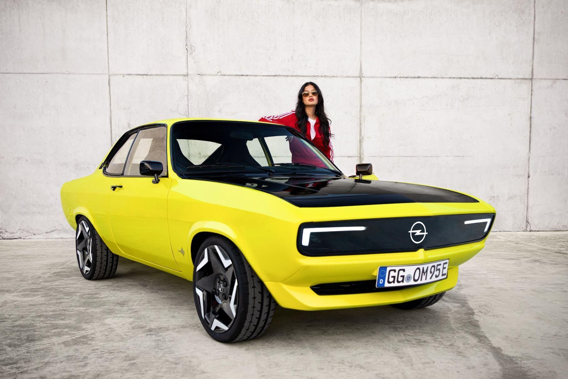 Opel відродила ретрокупе Manta: тепер воно повністю електричне