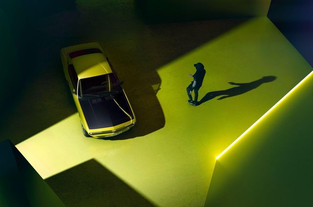 Opel відродила ретрокупе Manta: тепер воно повністю електричне - фото 460181