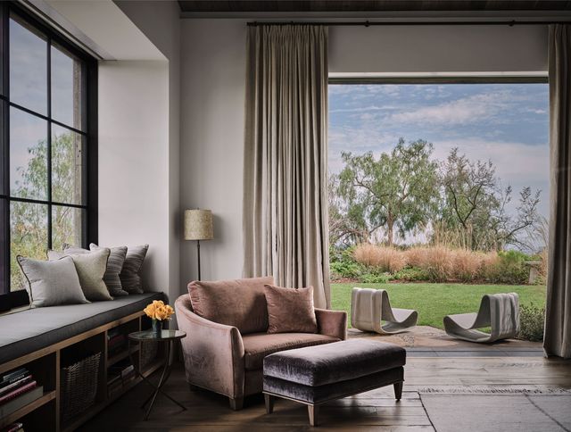 Ештон Кутчер і Міла Куніс показали свій розкішний будинок: як живуть голлівудські зірки - фото 460202