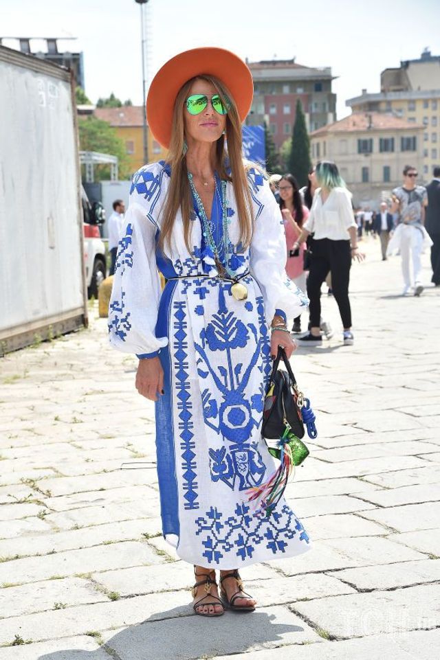 Від Еліни Світоліної до Брітні Спірс: яскраві фото зірок у вишиванках - фото 460264