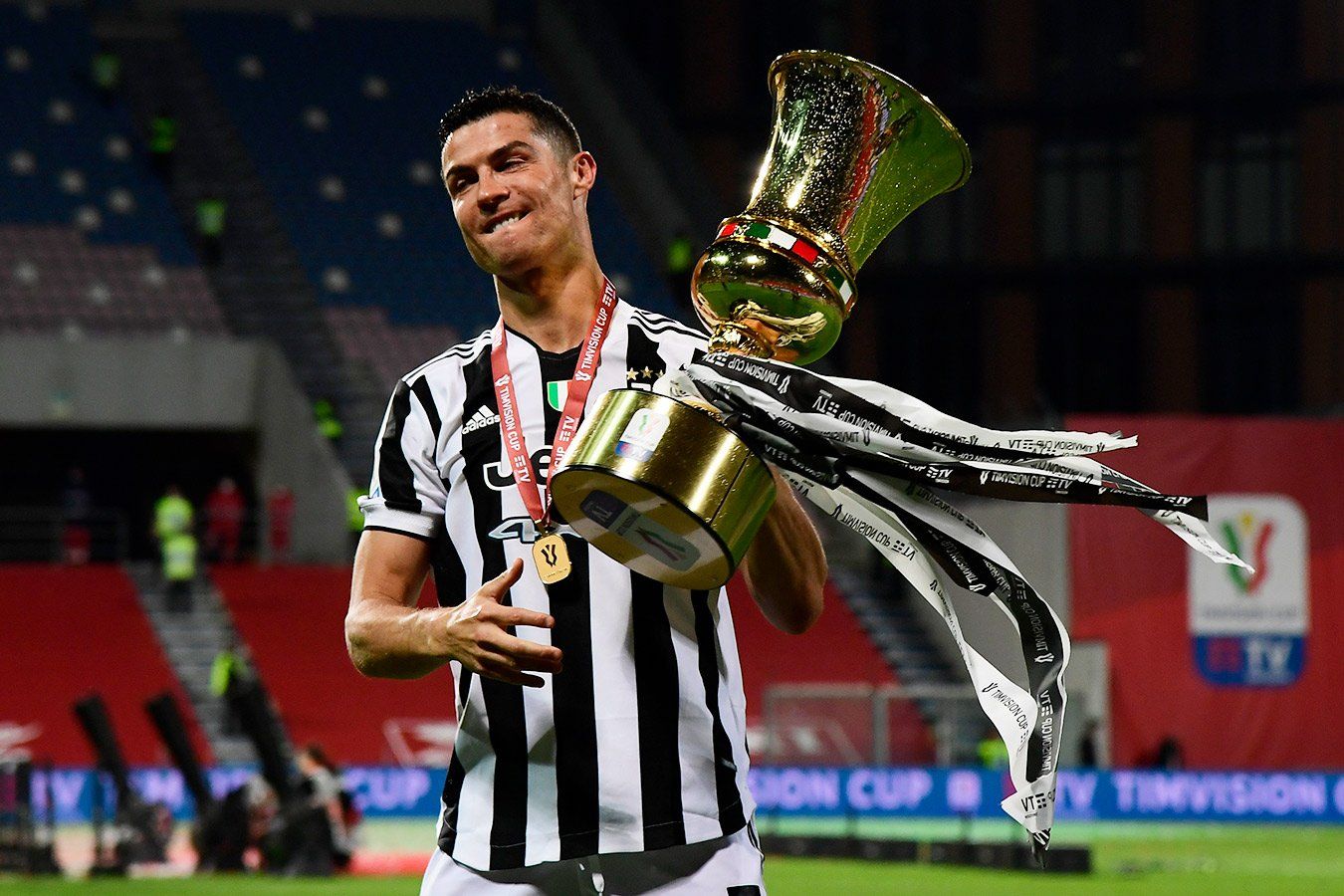 Роналду - фото 1