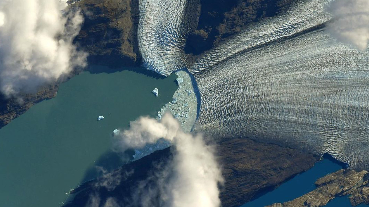 Фото гігантського льодовика зняті з борту МКС - фото 1