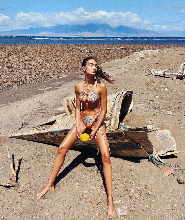 Модель Келлі Гейл захопила ідеальним відео на світанку - фото 460655