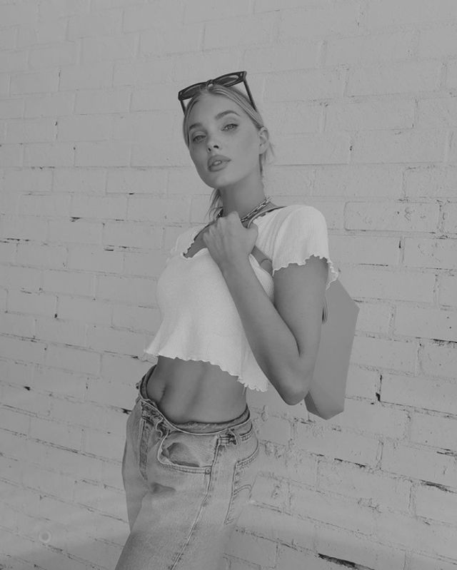 Молода мама Ельза Госк захопила прекрасною формою після пологів - фото 460927