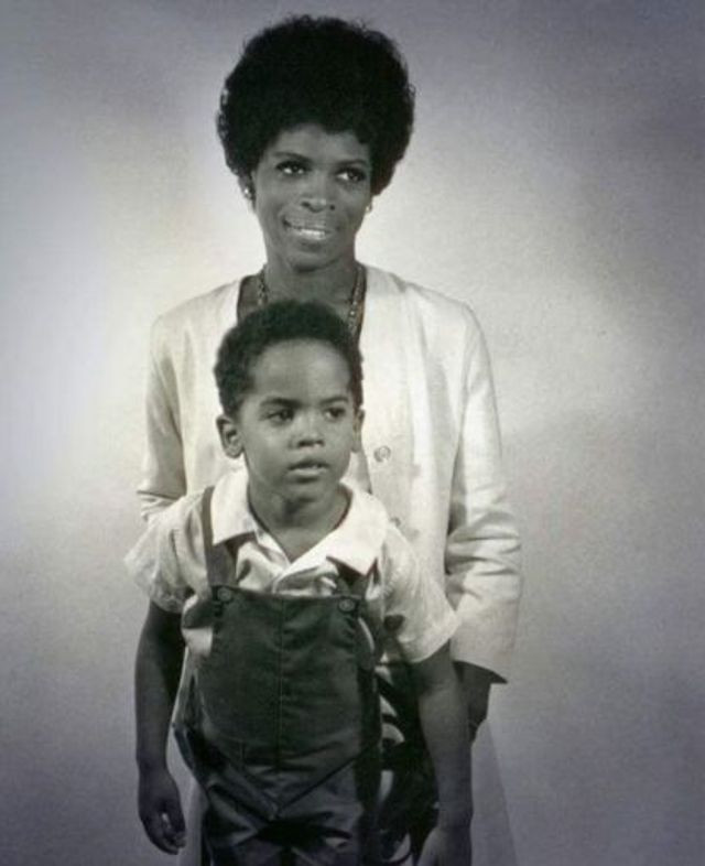 Ленні Кравіцу – 57 років: декілька цікавих фактів про вічномолодого мачо - фото 460962