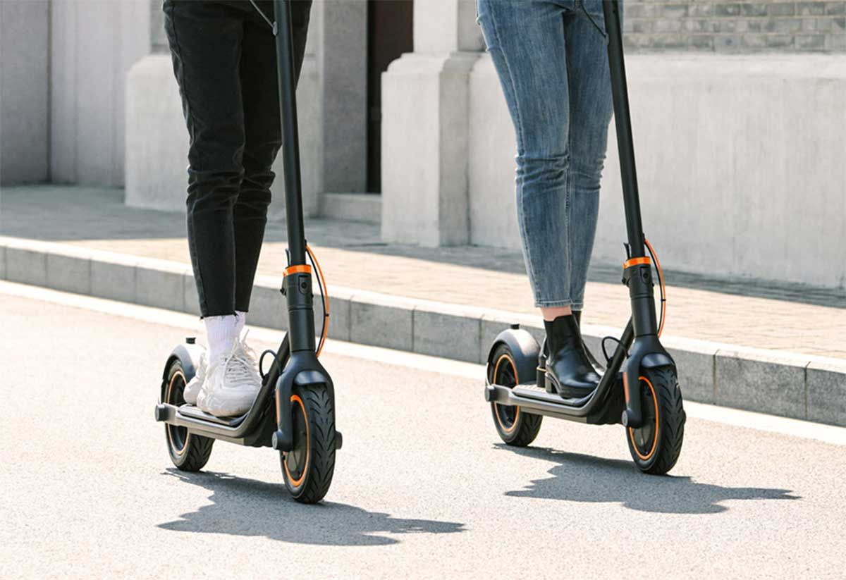 Представлено Ninebot KickScooter F: електросамокат для комфортних поїздок містом