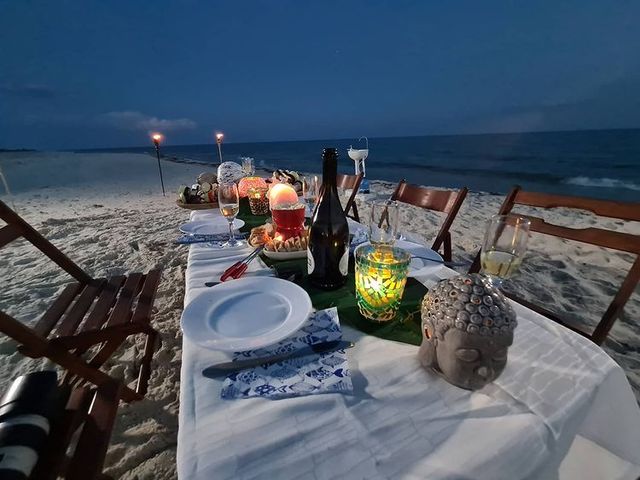 Дмитро Комаров показав атмосферні знімки з дружиною на українських Мальдівах - фото 461406