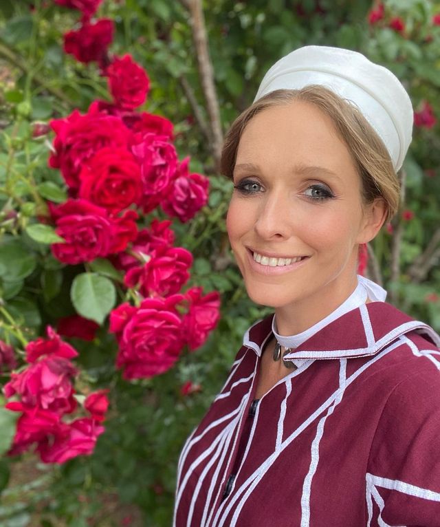 Вагітна Катя Осадча показала ефектні фото з Грузії в розкішній сукні - фото 461518