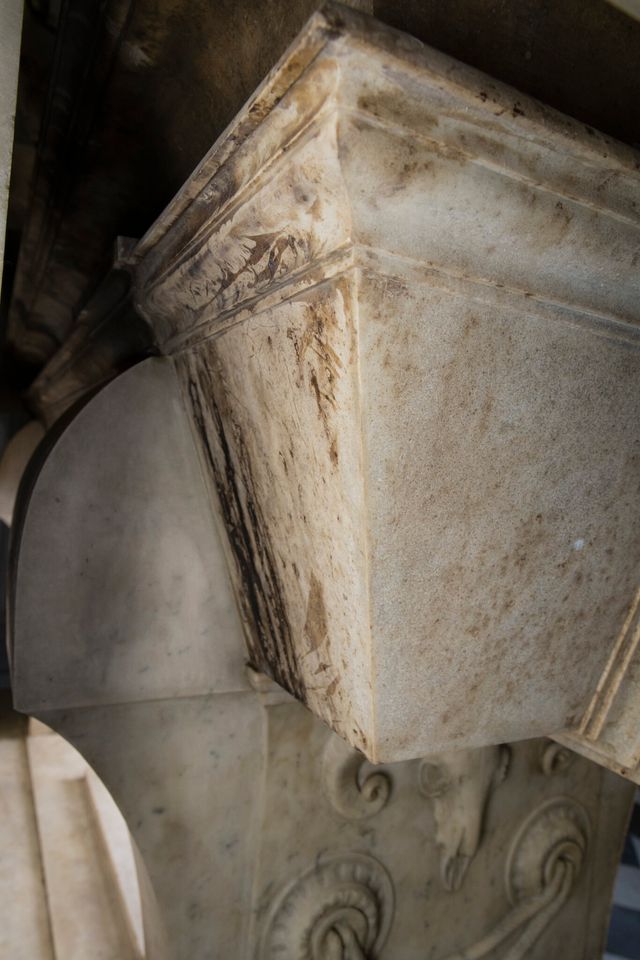 Реставратори очистили мармурову капелу Мікеланджело за допомогою бактерій - фото 461748