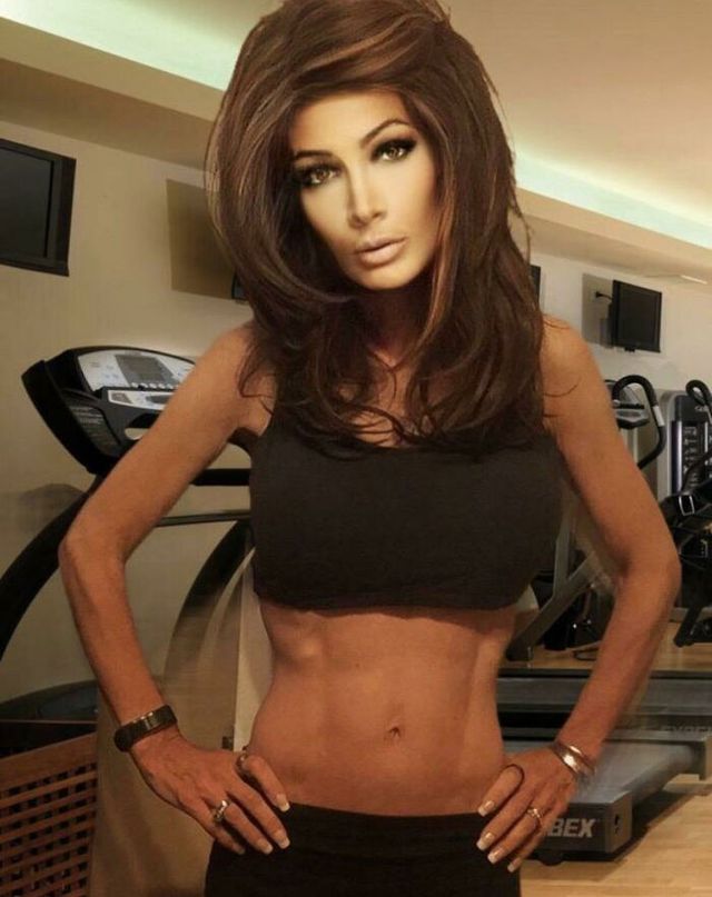 Забагато фотошопу: фото надто ідеальних людей, які шокують - фото 461869