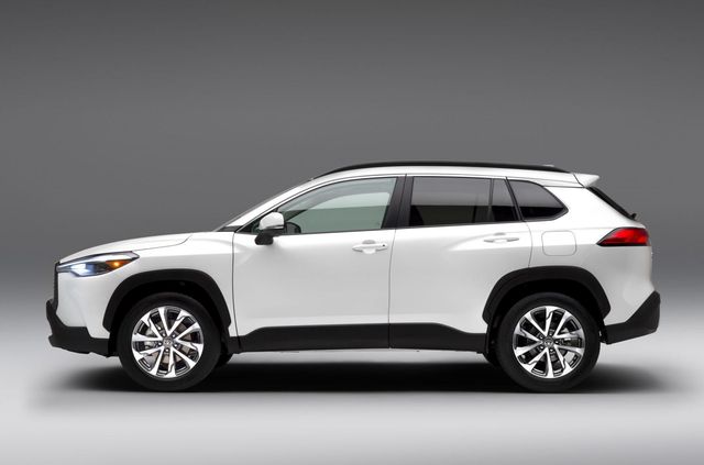 Кросовер Toyota Corolla Cross отримав дещо цікаве - фото 462111