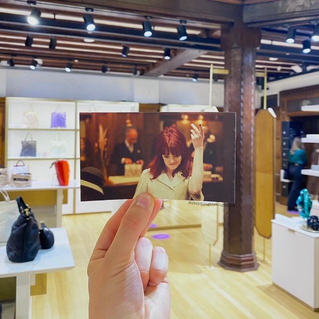 Фотограф пройшовся місцями у Лондоні, де знімали фільм Круелла: круті фото - фото 462476