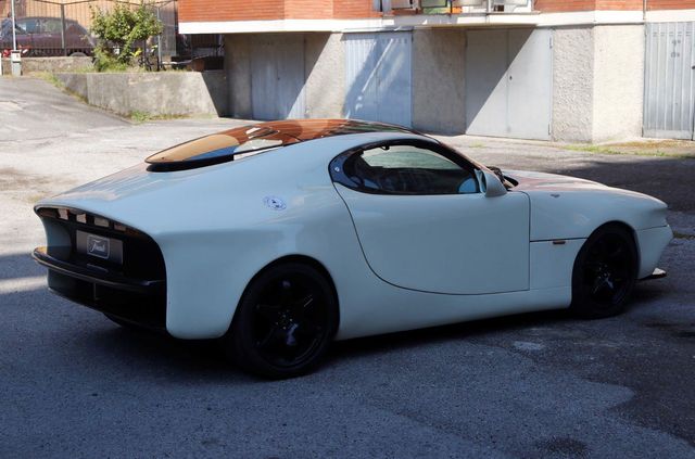 Єдиний у світі Alfa Romeo Vittoria пустять з молотка - фото 462563