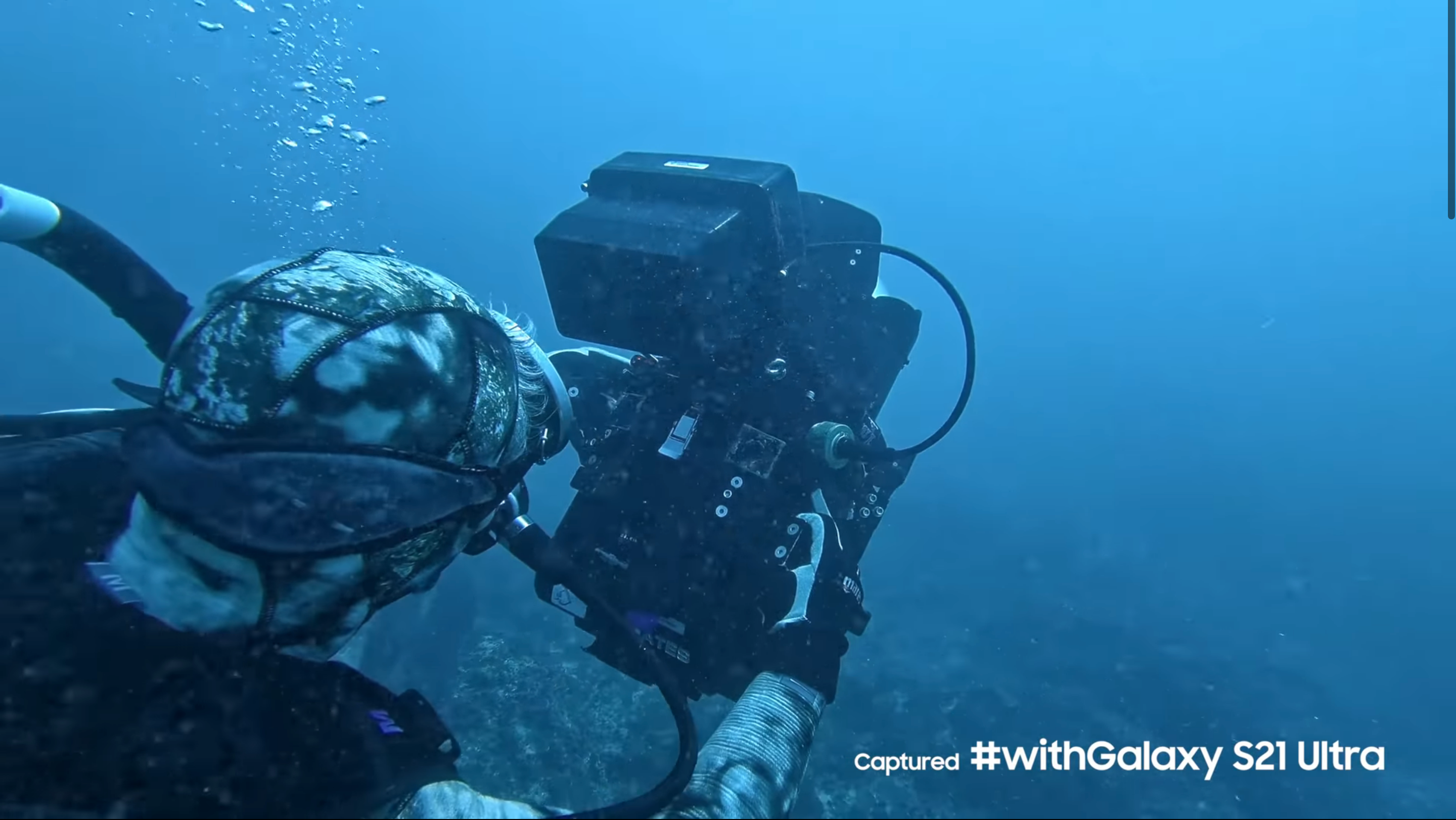 На Samsung Galaxy S21 Ultra зняли красу підводного світу: круте відео