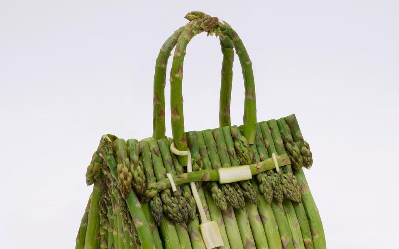 Hermès представив повністю їстівні сумки Birkin з овочів