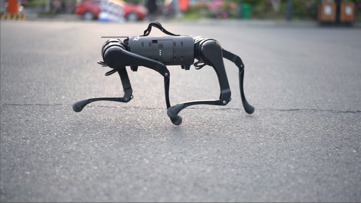 Unitree Robotics випустив три версії роботизованих собак - фото 1