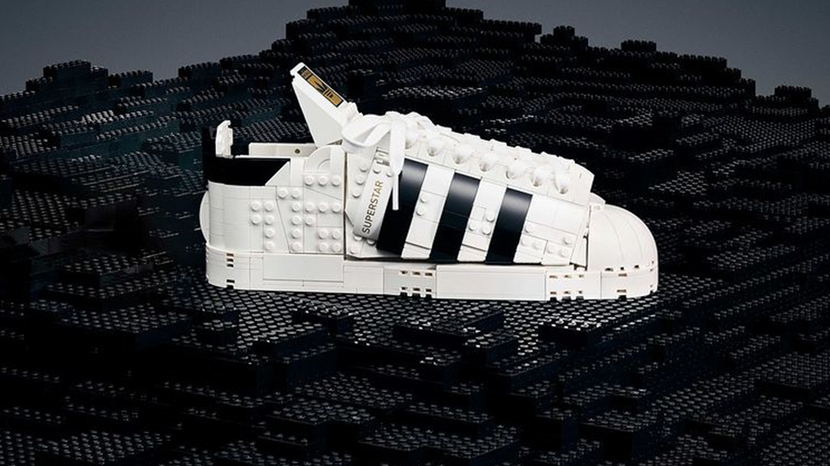 Конструктор 10282 adidas Originals Superstar - фото 1
