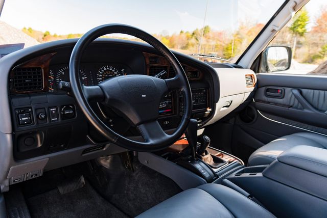 27-річний Land Cruiser майже без пробігу продали за рекордну суму - фото 463588