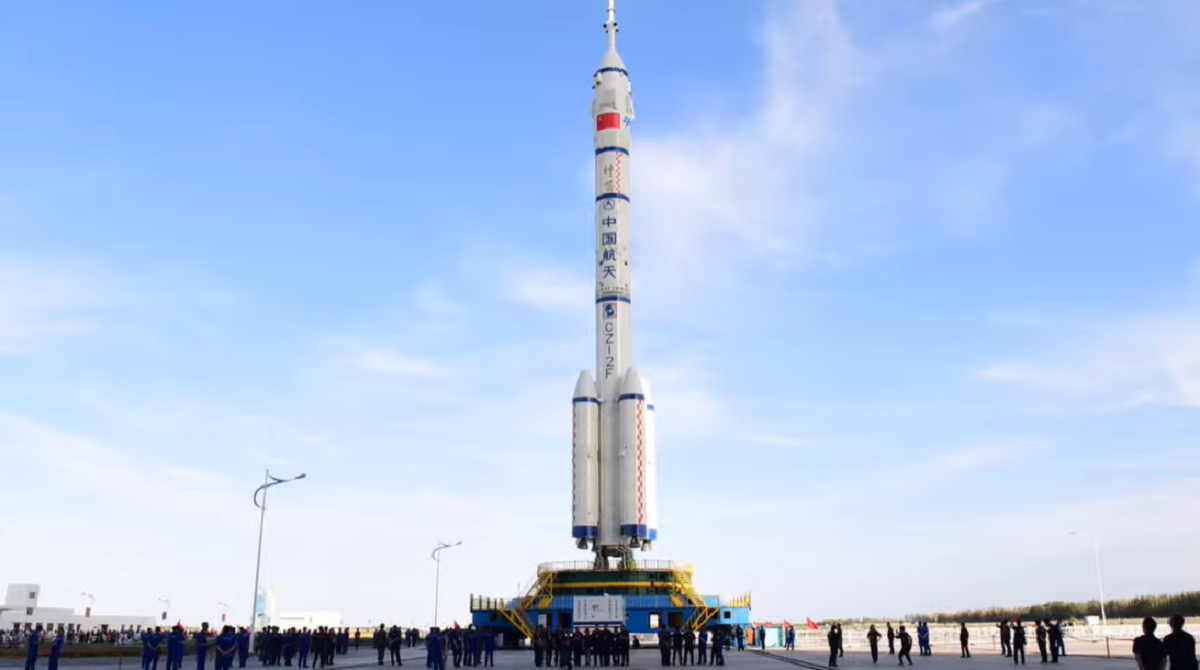 Ракета-носій "Чанчжен-2F" - фото 1