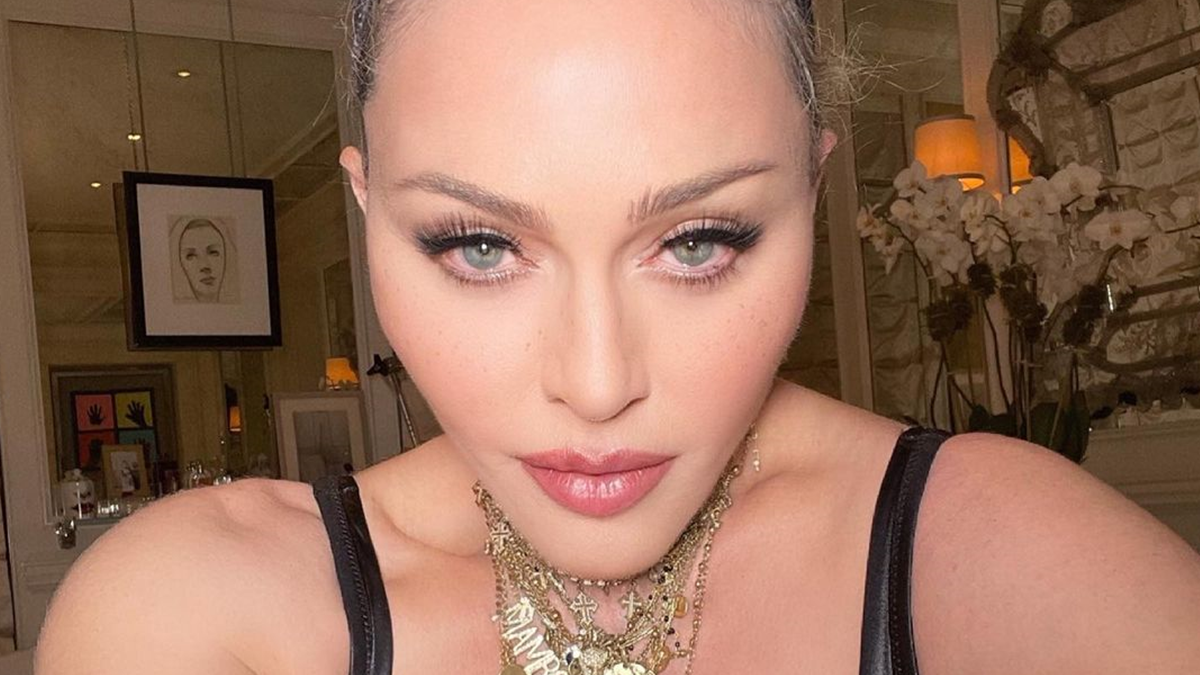 Мадонна - фото 1