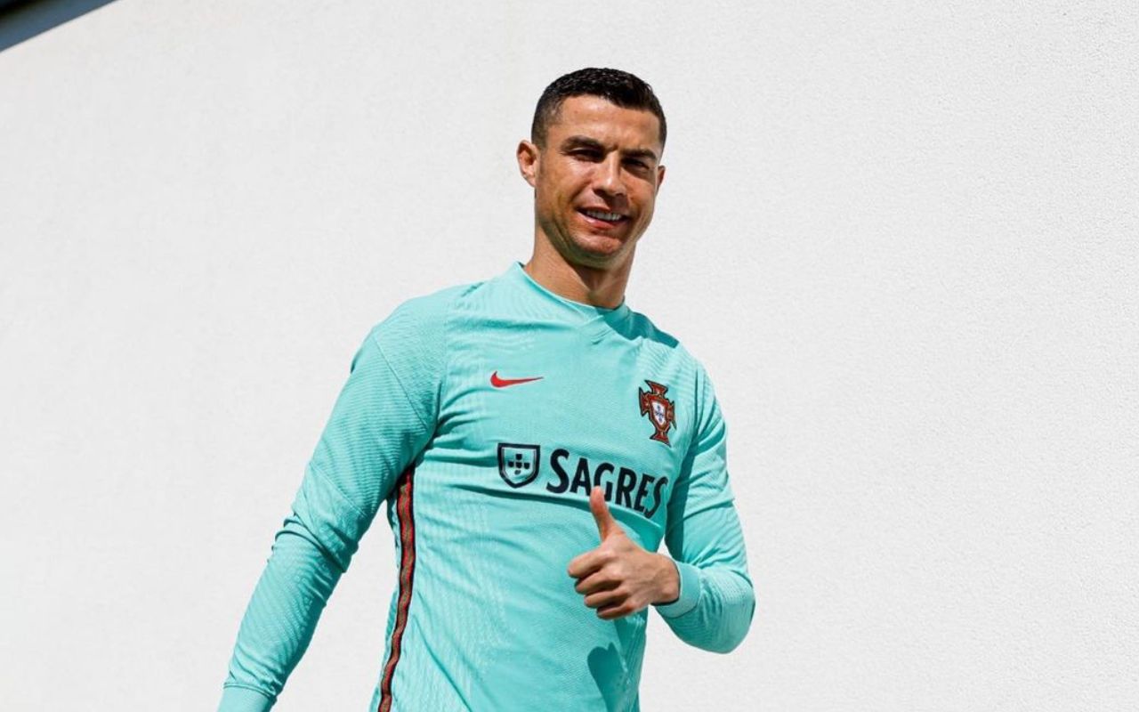 Кріштіану Роналду став першою у світі людиною, в якої 300 млн підписників в інстаграмі