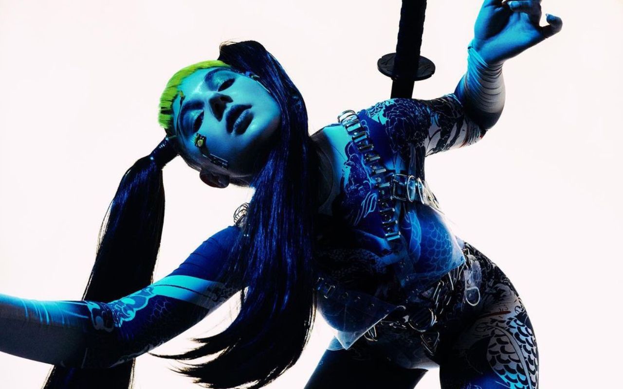 Uliana Royce представила dance-перформанс - фото 1