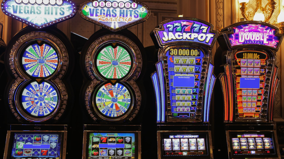 Американець виграв мільйон доларів в ігровому автоматі, потративши $10 на ставку - фото 1
