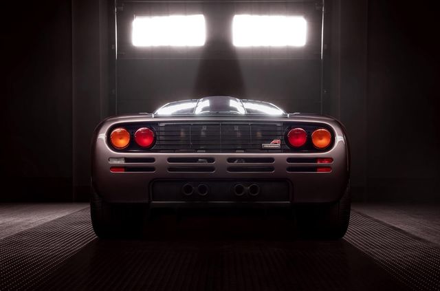 McLaren F1 з найменшим в історії пробігом пустять з молотка - фото 464505