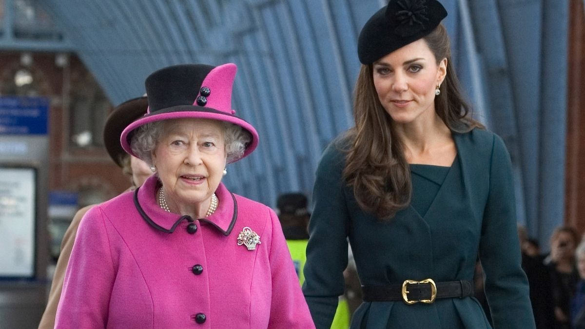 Єлизавета II була проти заручин принца Вільяма і Кейт Міддлтон