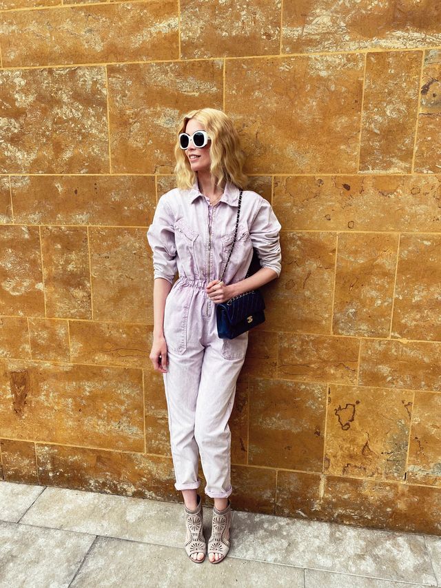 50-річна Клаудія Шиффер знялася для Chanel у витончених образах - фото 465025