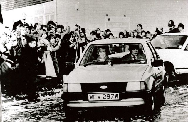 Старенький Ford Escort Ghia принцеси Діани пустили з молотка - фото 465540