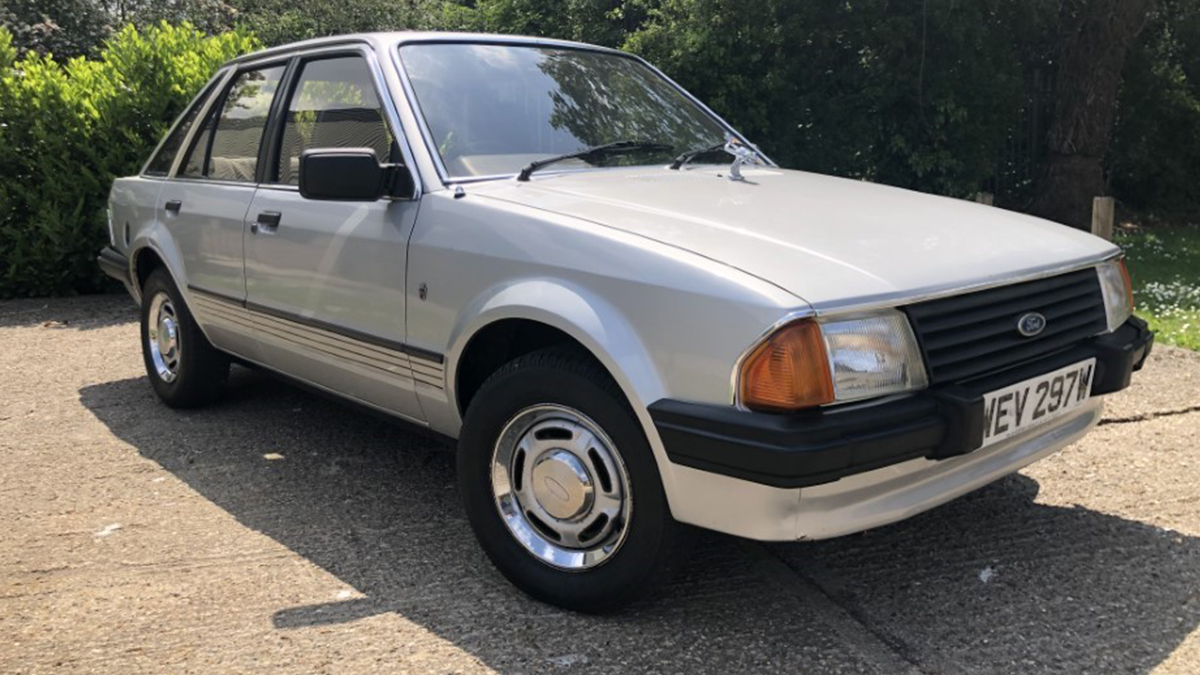 Старенький Ford Escort Ghia принцеси Діани пустили з молотка