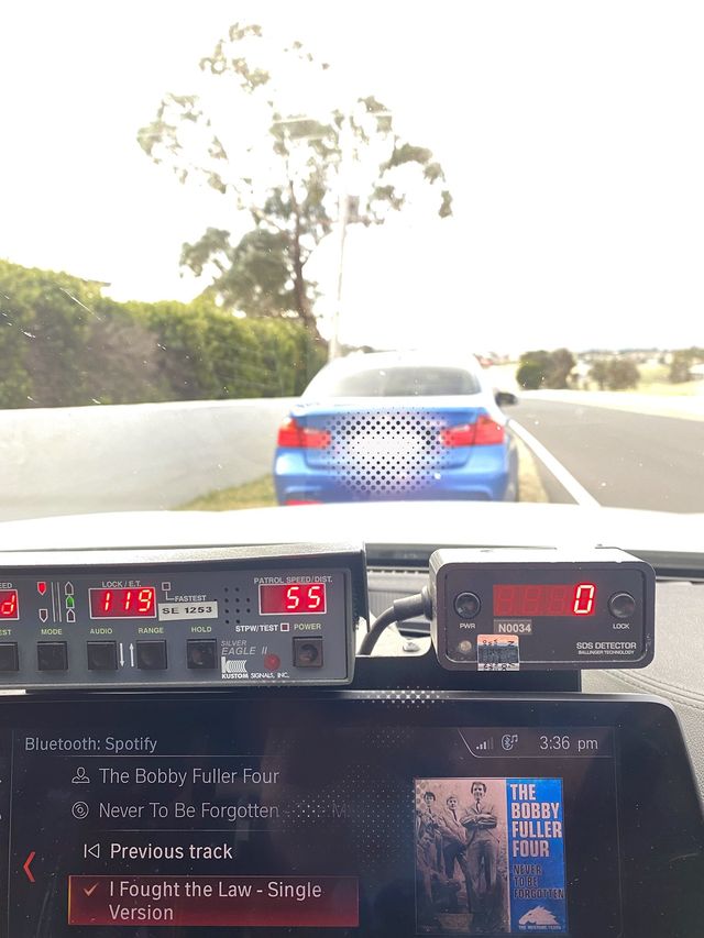 Водія BMW позбавили прав на пів року за швидку їзду гоночною трасою - фото 465607