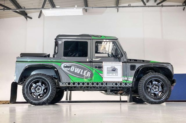 Найпотужніший і найшвидший Land Rover Defender пустять з молотка - фото 466053