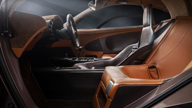 Потужний McLaren F1 за 15 мільйонів доларів виставили на продаж - фото 466537