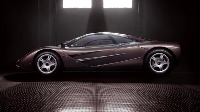 Потужний McLaren F1 за 15 мільйонів доларів виставили на продаж - фото 466538