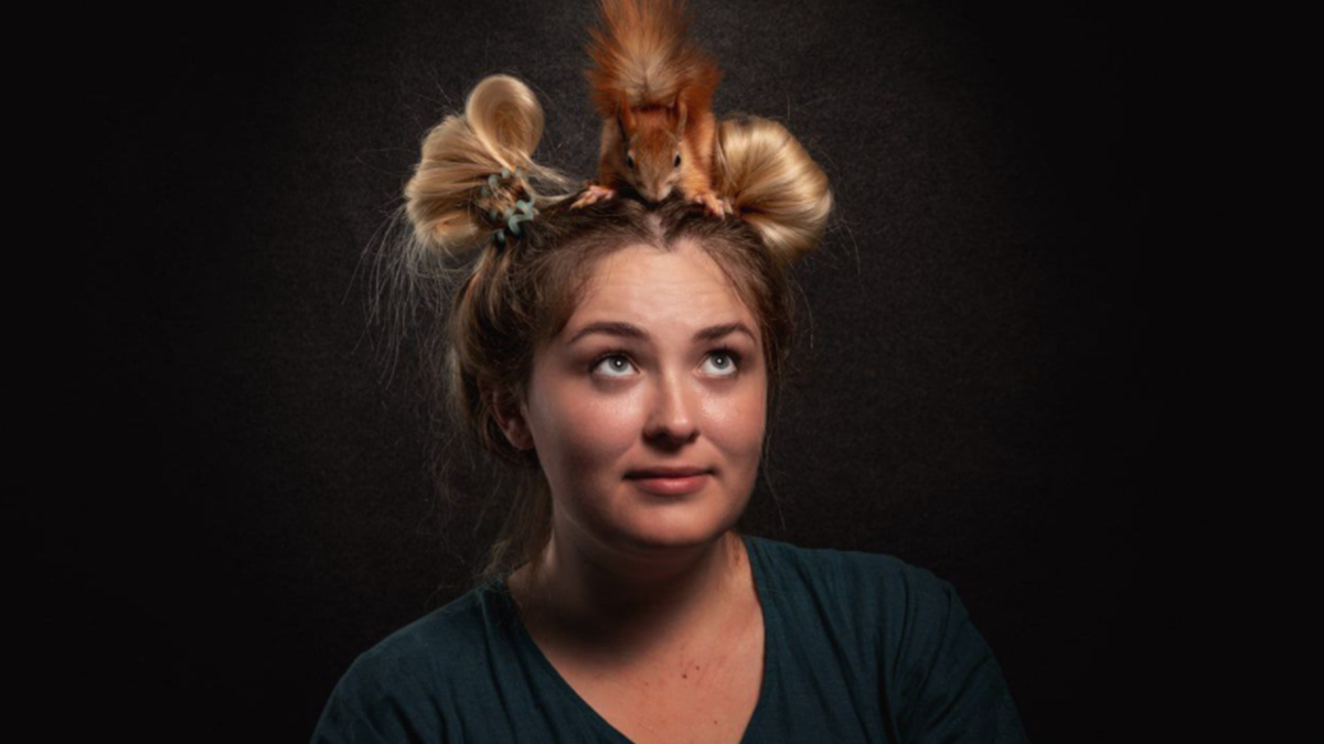 Ветеринар прихистила вдома маленьких білочок - фото 1