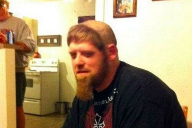 Нова кумедна стрижка бороди набирає популярності в усьому світі: як вона виглядає - фото 466751