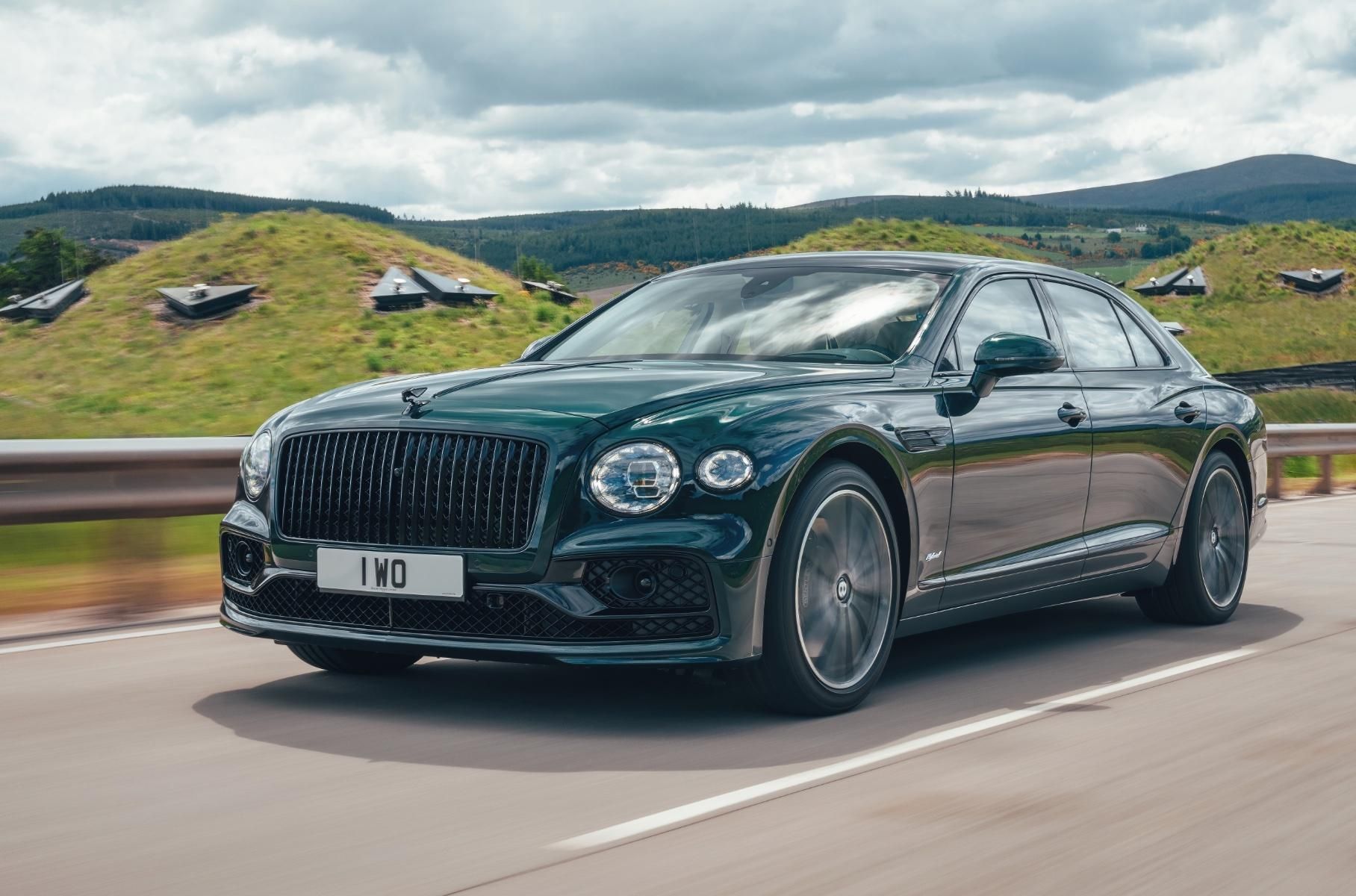 Представлений гібрид Bentley Flying Spur з запасом ходу 700 кілометрів