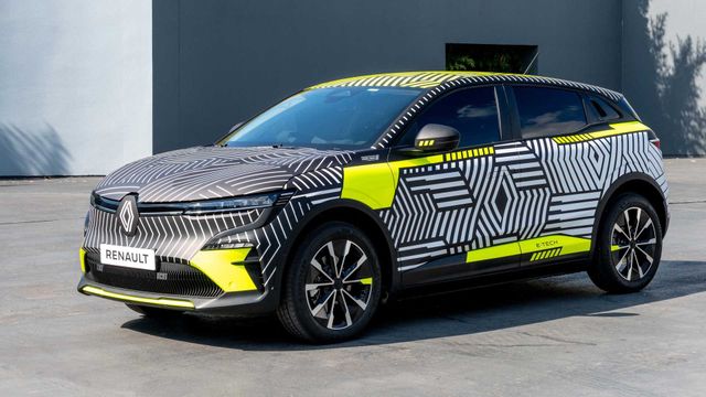 Коли дебютує електричний Renault Megane, який повністю замінить паливну версію - фото 466997