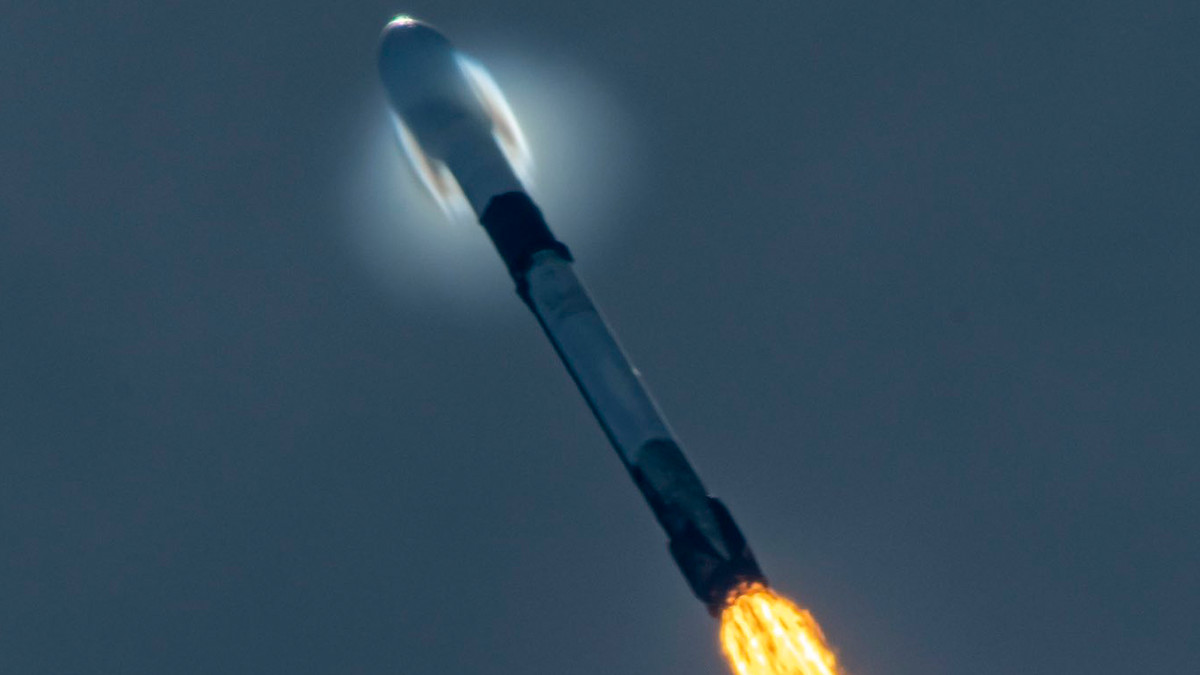 Приземлення Falcon-9 - фото 1