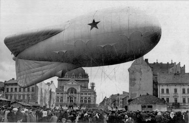 Старий Львів на архівних фото: 5 локацій, яких вже давно нема - фото 467072