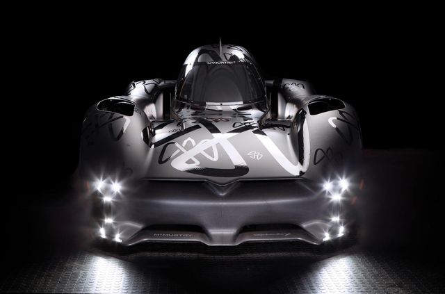 Бетмен би оцінив: англійці створили незвичайний трековий електрокар - фото 467149