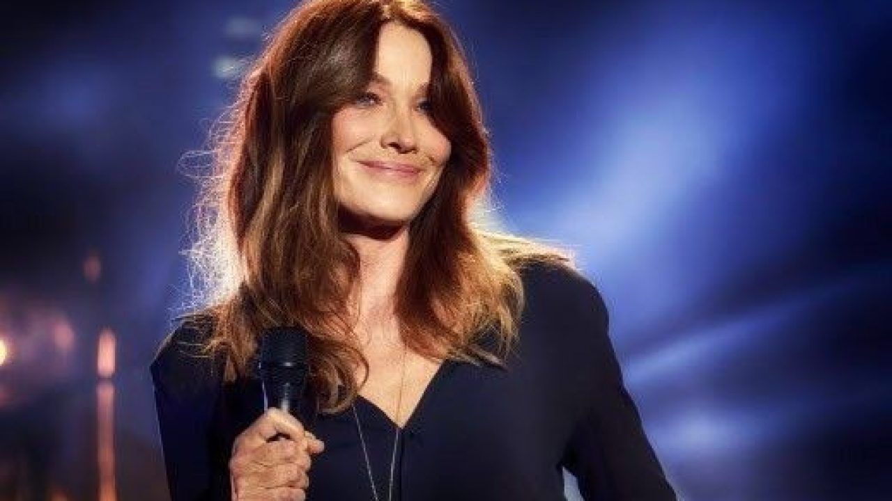 Експерша леді Франції Карла Бруні знялася в ефектній фотосесії