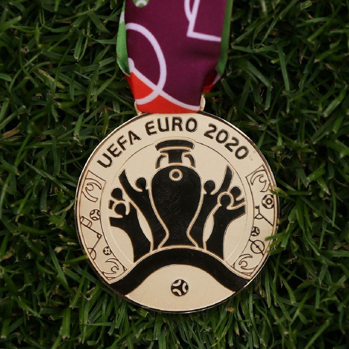 Хто виграє Євро 2020 - фото 1