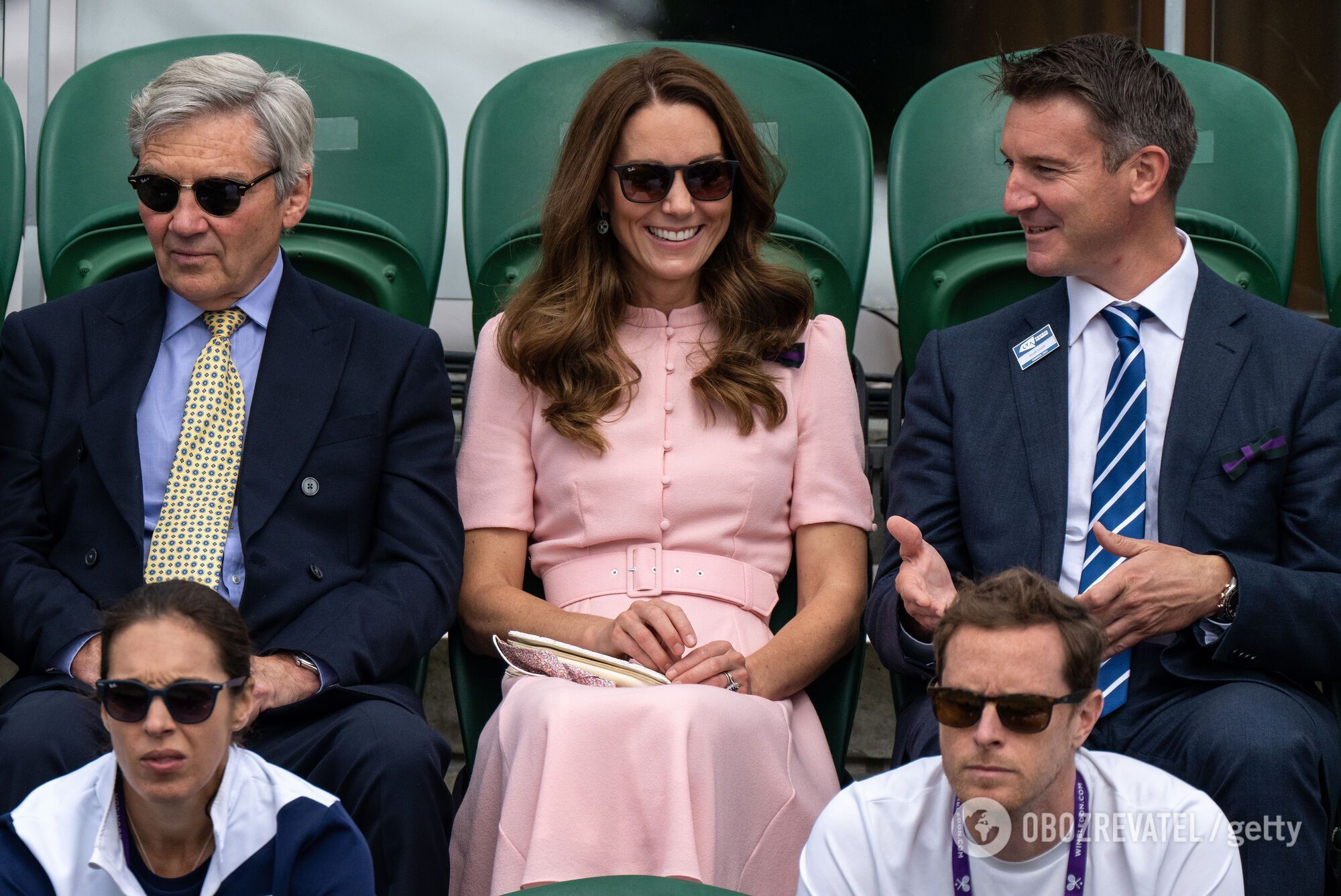 Кейт Міддлтон вийшла у світ в компанії свого батька