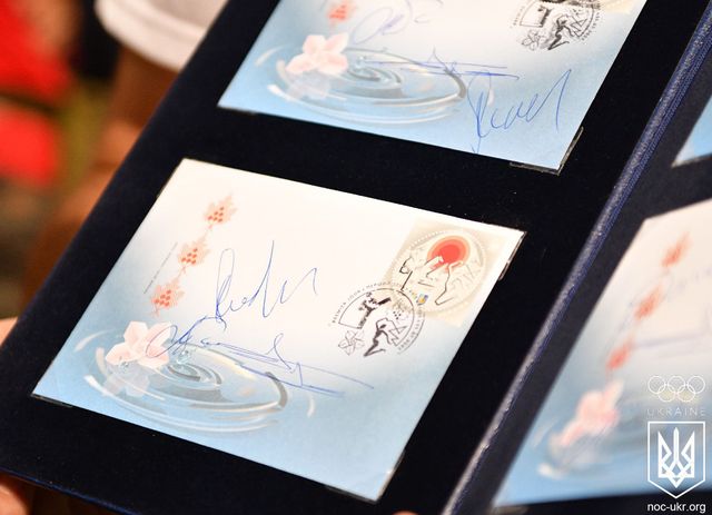 Укрпошта представила марку з нагоди Олімпіади-2020 - фото 467695